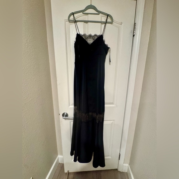Sachin & Babi Black Satin Slip Dress w/ Lace Trim — Size 6 - Picture 5 of 10